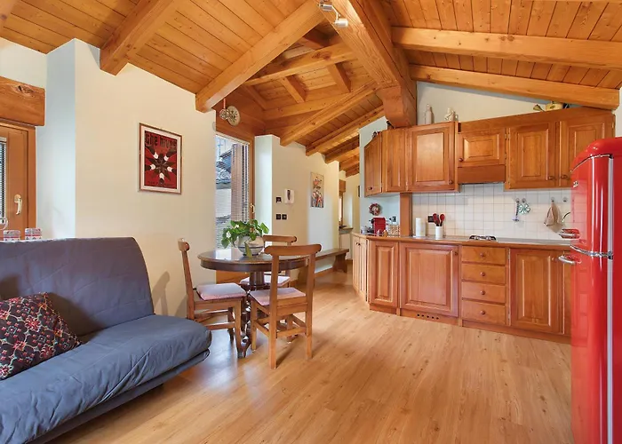 Apartment La Mansardina - *